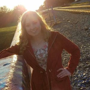 Meet your Posher, Camelyne